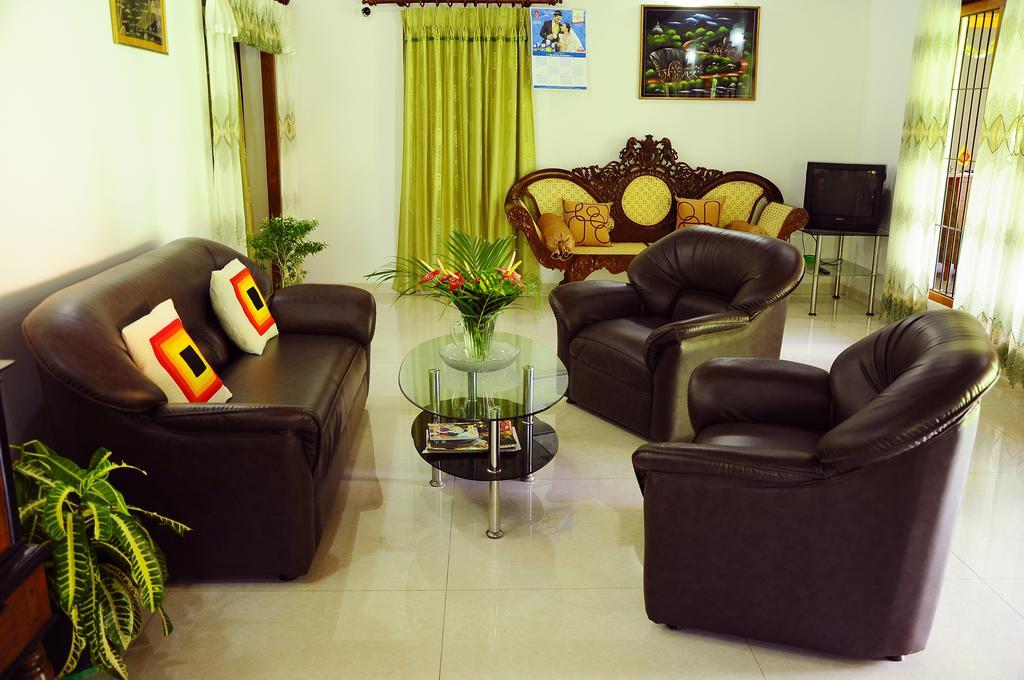 בנטוטה Lumbini Villa חדר תמונה