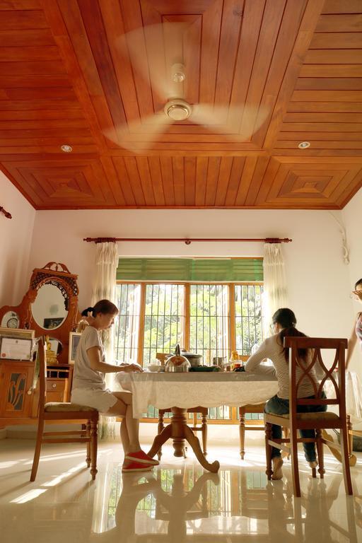 בנטוטה Lumbini Villa מראה חיצוני תמונה
